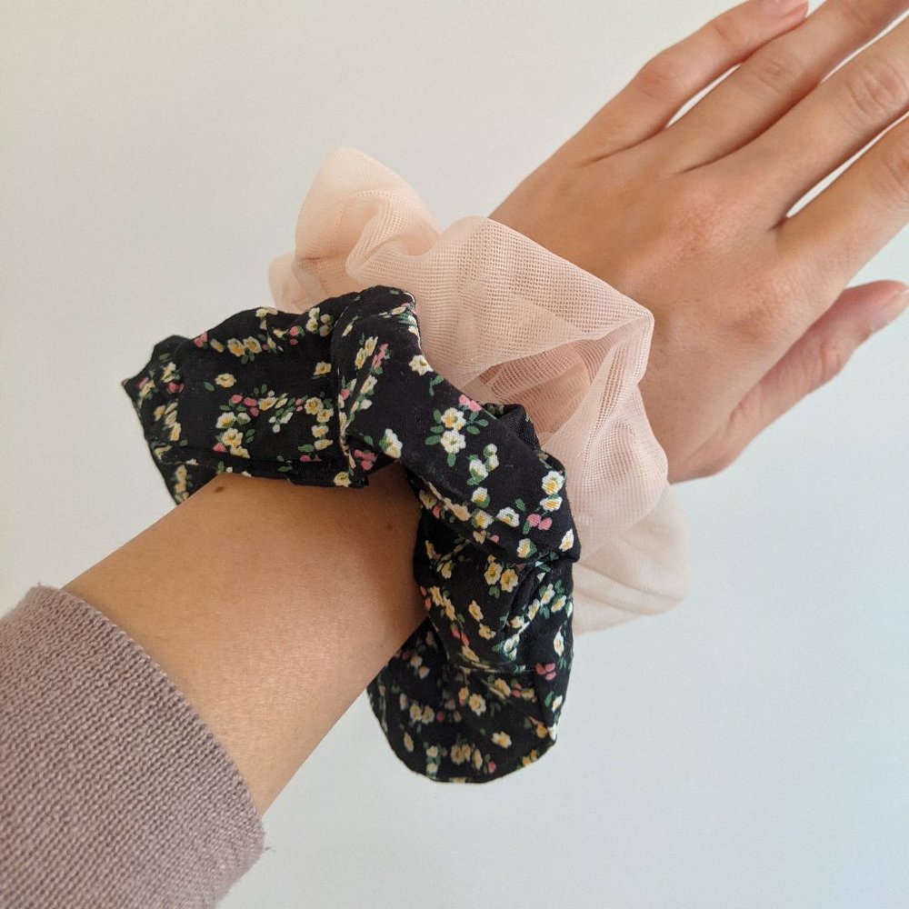 Scrunchies pack of 2